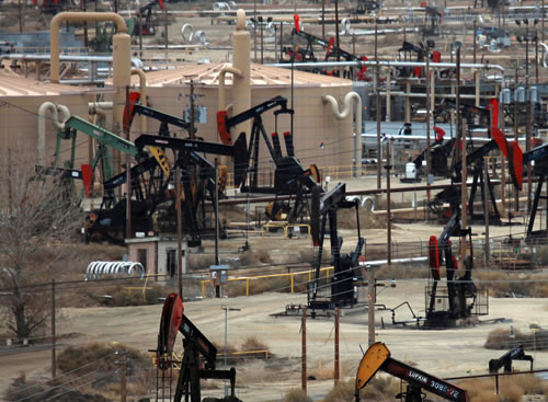 МЭА: Сланцевая нефть США обгонит по добыче традиционную российскую